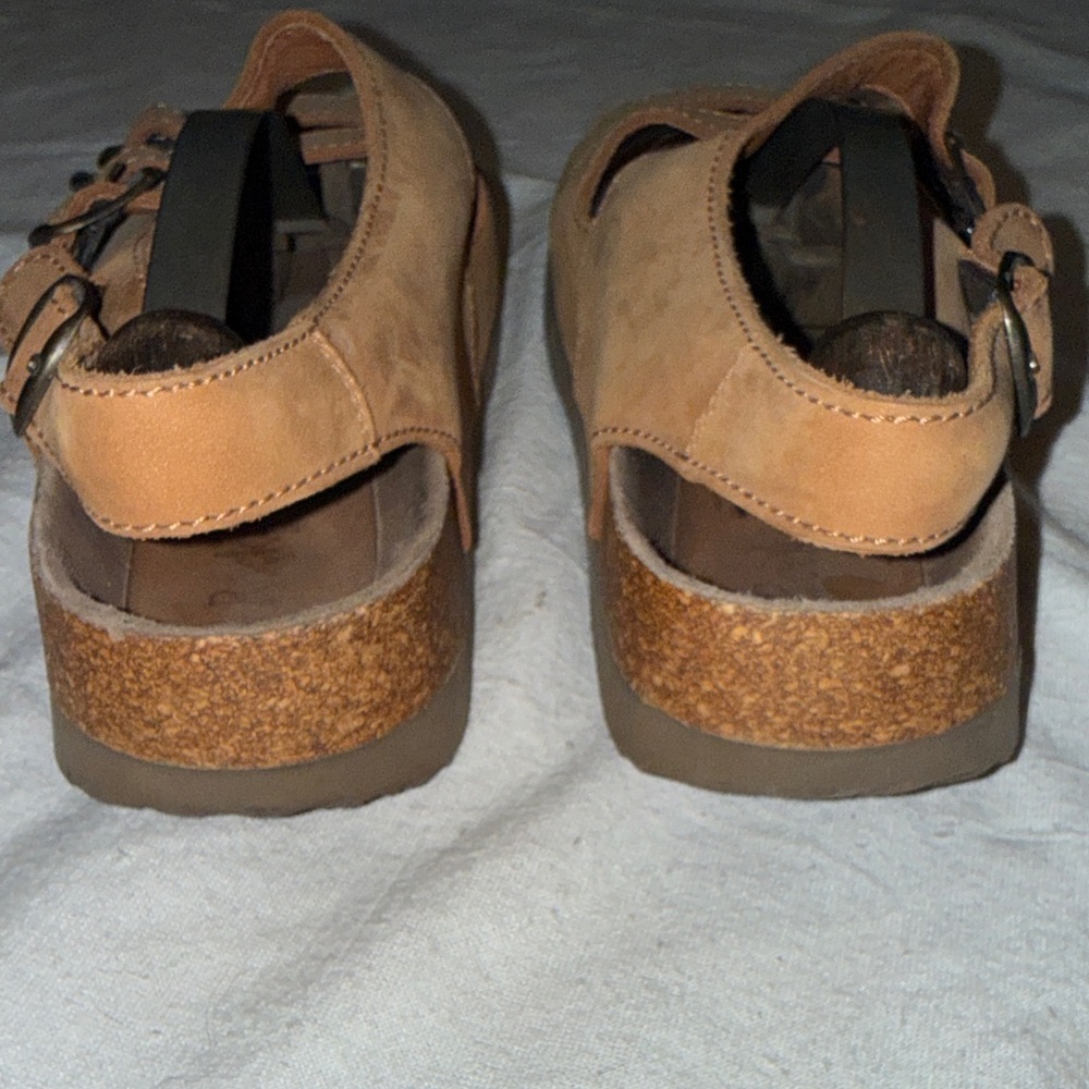 Rockport Womens 9.5  Tan Four Buckles Adjustable Straps Leather Strappy Sandals - Picture 7 of 9